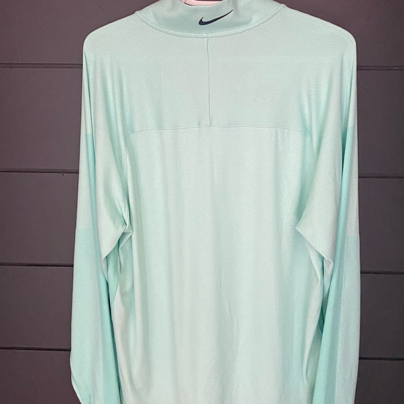 Nike dry fit golf pullover - Picture 2 of 3